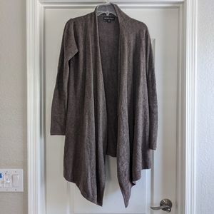 Barefoot dreams wrap/ shall